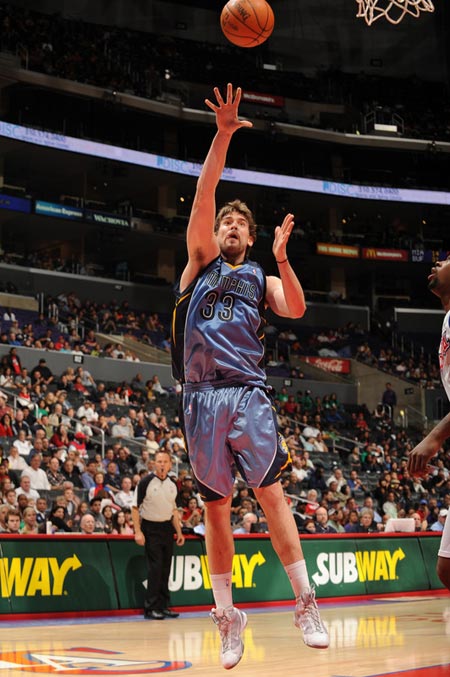 行与团队凝 行与团队凝