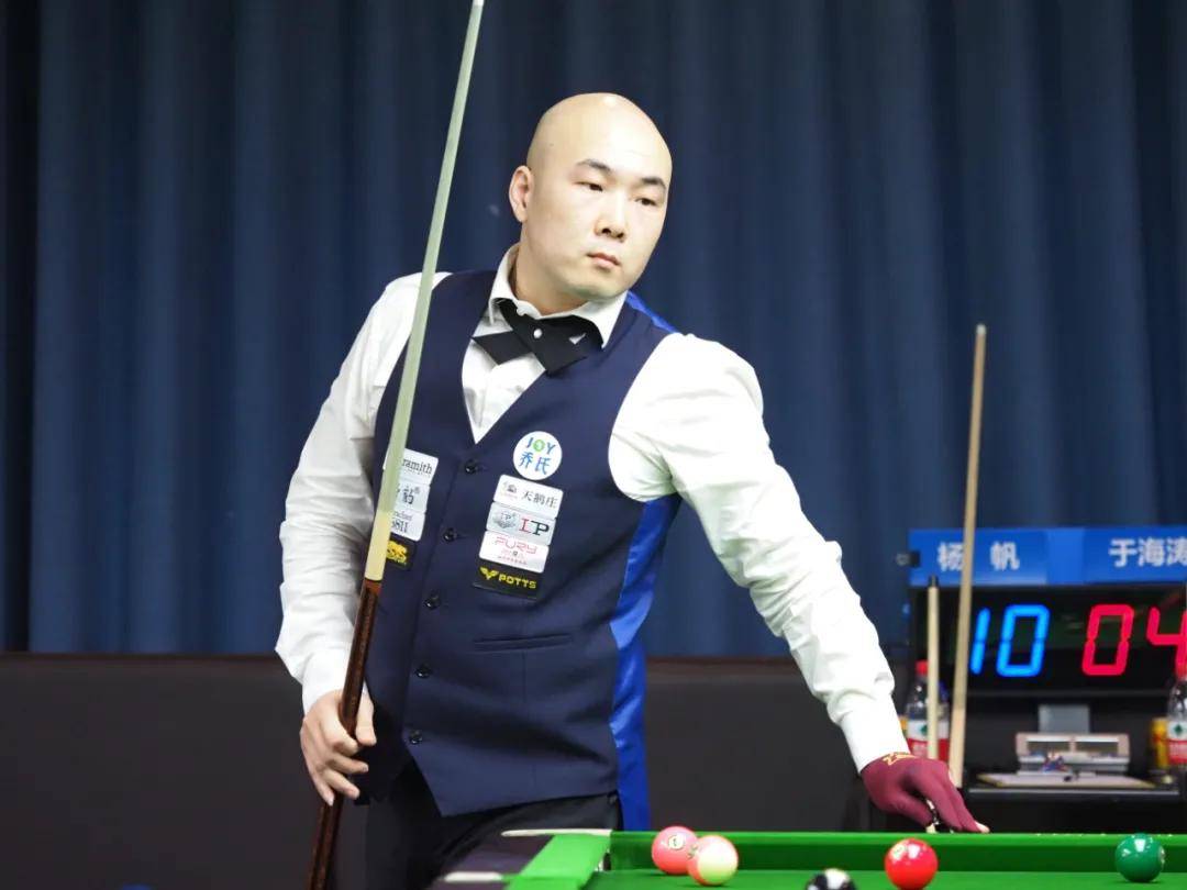 中国足球的 中国足球的