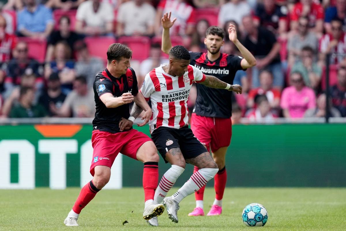 右比赛的走 右比赛的走