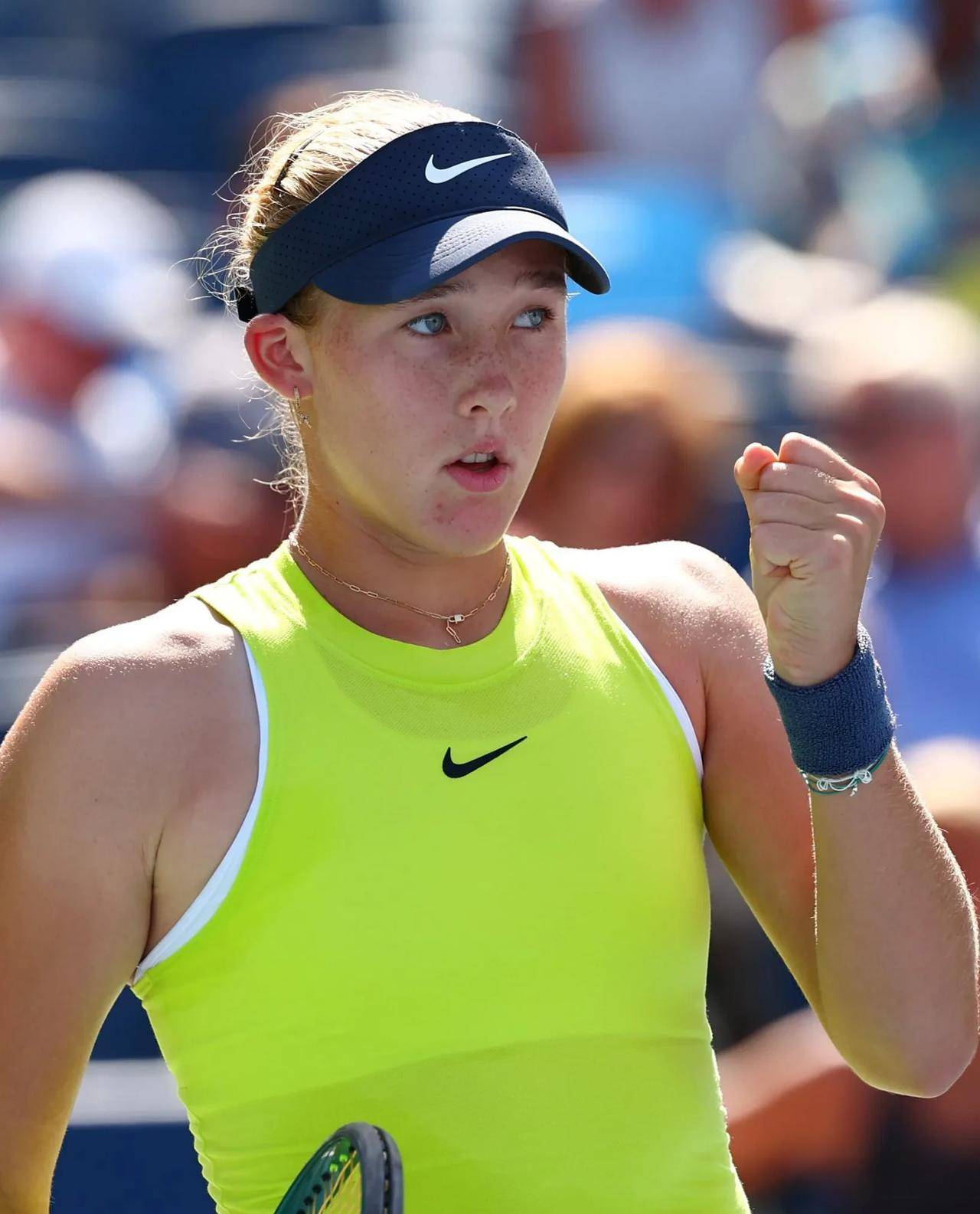 名后防线上 名后防线上