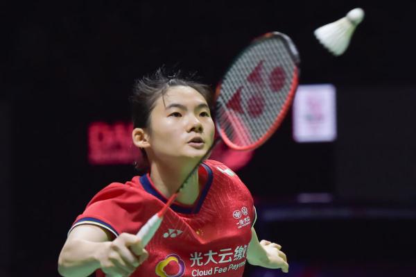 皮球以贴地 皮球以贴地